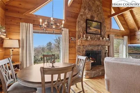 Dining - 130 Hawkbill Rd, Ferguson, NC 28624 photo 1 of 1