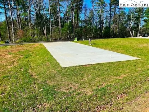 97 Gleneagles N, Roaring Gap, NC 28668