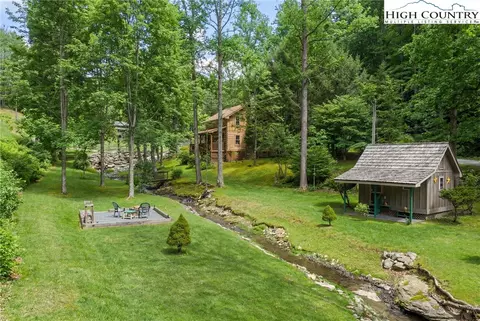 109 Turkeyfoot Ln, Vilas, NC 28692
