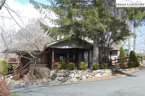 14 Briar Rd, Newland, NC 28657