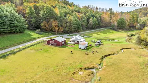 886 Blevins Hollow Rd, Piney Creek, NC 28663