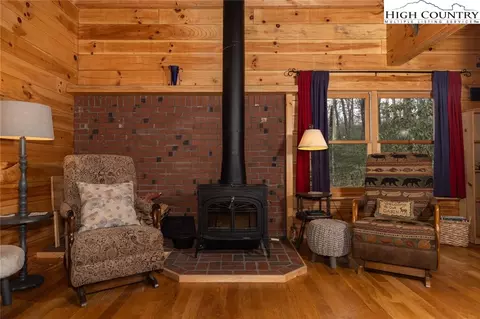 Living - 268 Roaring Rdg, Deep Gap, NC 28618 photo 2 of 4