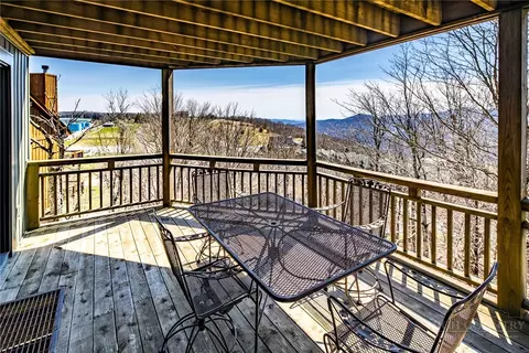 Exterior - 105 Skiloft Rd, Beech Mountain, NC 28604 photo 12 of 13