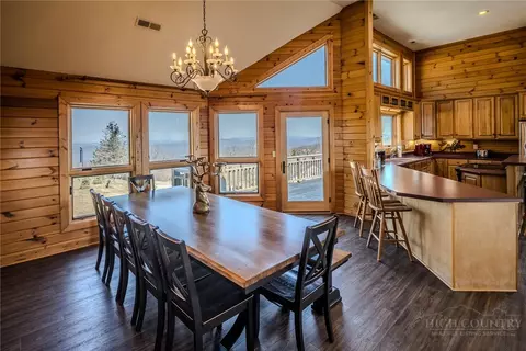 Dining - 105 Skiloft Rd, Beech Mountain, NC 28604 photo 2 of 3