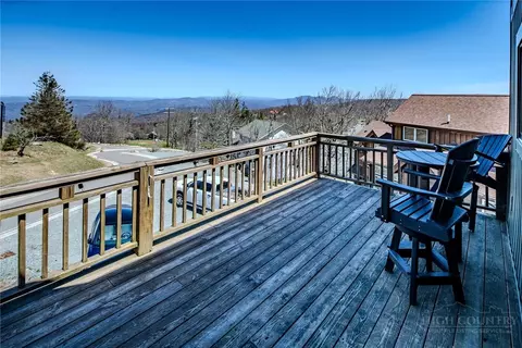 Exterior - 105 Skiloft Rd, Beech Mountain, NC 28604 photo 8 of 13