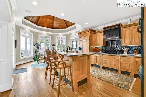 Kitchen - 164 St Andrews Dr, Roaring Gap, NC 28668 photo 2 of 5