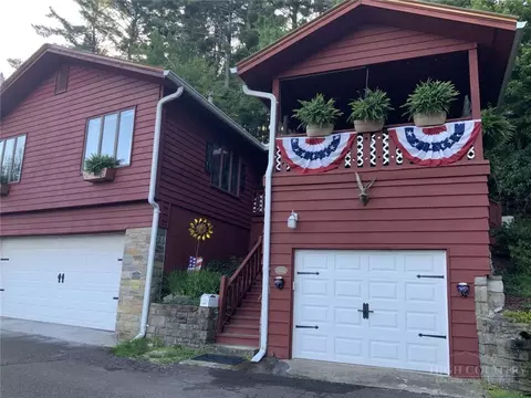 137 Maple Rd, Blowing Rock, NC 28605