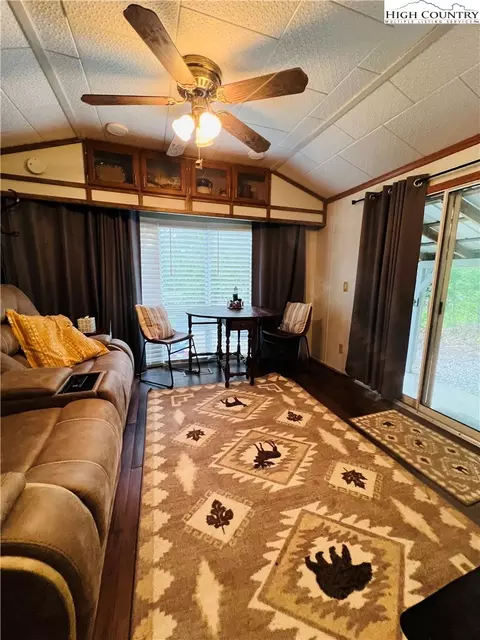 Living - 85 Jack Pine Loop, Newland, NC 28657 photo 1 of 1