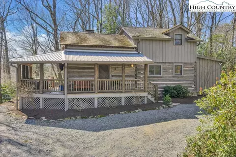 572 Skyland View Dr, Blowing Rock, NC 28605
