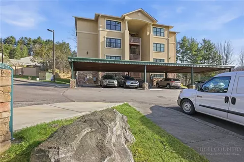 Exterior - 155 Gateway Dr #101, Boone, NC 28607 photo 5 of 9