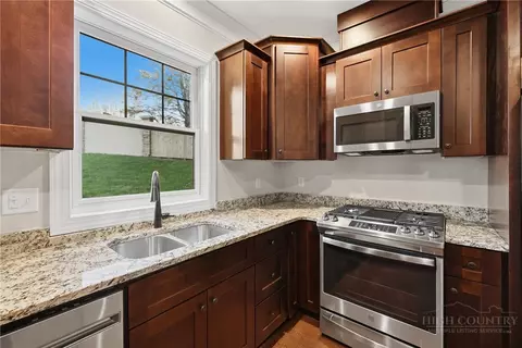 Kitchen - 155 Gateway Dr #101, Boone, NC 28607 photo 2 of 6