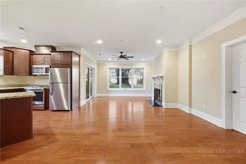 Living - 155 Gateway Dr #101, Boone, NC 28607 photo 2 of 7