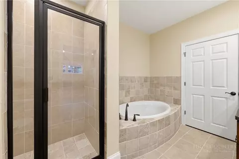 Bath - 155 Gateway Dr #101, Boone, NC 28607 photo 4 of 6