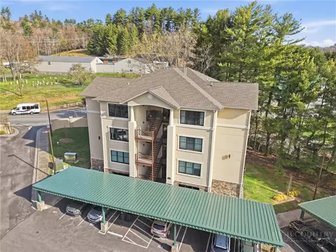 Exterior - 155 Gateway Dr #101, Boone, NC 28607 photo 4 of 9