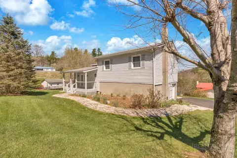 Exterior - 163 Rolling Hills Rd, Boone, NC 28607 photo 4 of 6