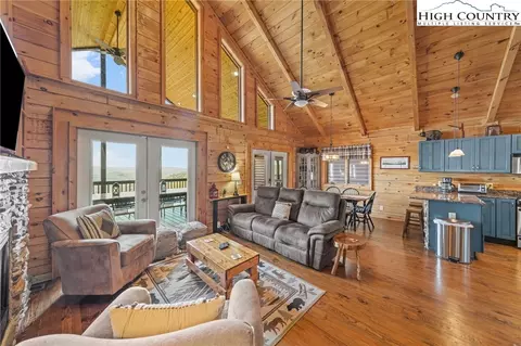 Living - 196 Eagle Nest Rd, Purlear, NC 28665 photo 2 of 4