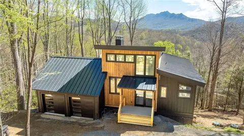 63 Two Hawks Ln, Newland, NC 28657