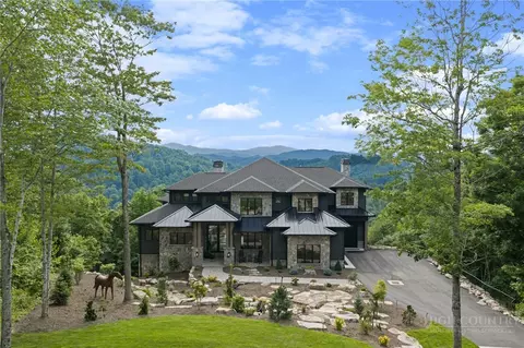 270 Osprey Dr, Banner Elk, NC 28604