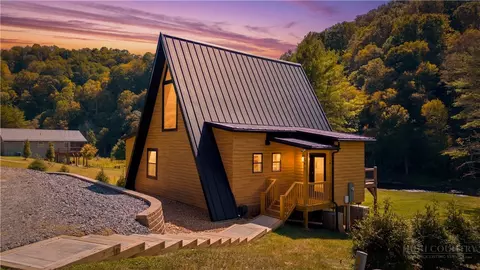 355 S River Hills Rd, Lansing, NC 28643