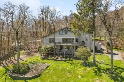 1310 Beech Mountain Pkwy, Beech Mountain, NC 28604