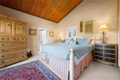 Bedroom - 1310 Beech Mountain Pkwy, Beech Mountain, NC 28604 photo 3 of 8