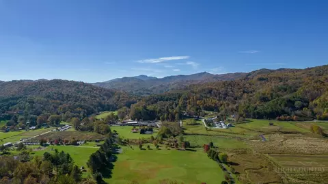 6 Walnut Ridge Road, Sugar Grove, NC 28679