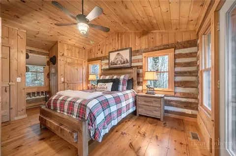 Bedroom - 376 Yellow Bear Rd, Todd, NC 28684 photo 2 of 7