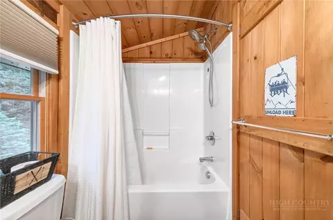 Bath - 376 Yellow Bear Rd, Todd, NC 28684 photo 4 of 5