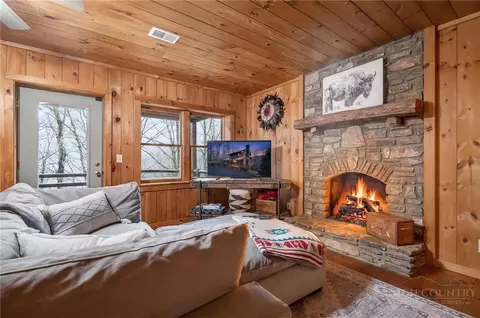 Living - 376 Yellow Bear Rd, Todd, NC 28684 photo 6 of 6