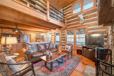 Living - 376 Yellow Bear Rd, Todd, NC 28684 photo 5 of 6