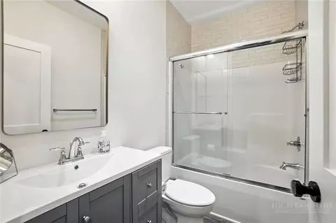 Bath - 727 Riverwind Dr, Lansing, NC 28643 photo 8 of 8