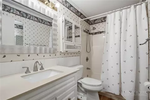 Bath - 163 Hidden Valley Cir, Boone, NC 28607 photo 2 of 5