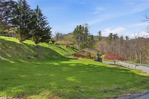 Exterior - 163 Hidden Valley Cir, Boone, NC 28607 photo 2 of 8