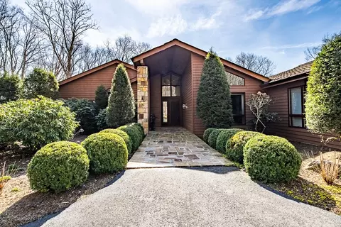 1142 Vista Way, Linville, NC 28646