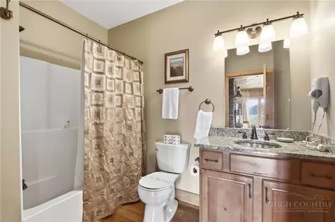 Bath - 2081 Blackberry Rd, Boone, NC 28607 photo 5 of 5