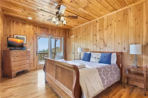 Bedroom - 2081 Blackberry Rd, Boone, NC 28607 photo 4 of 8