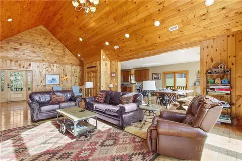 Living - 2081 Blackberry Rd, Boone, NC 28607 photo 4 of 5