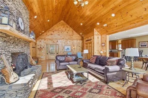 Living - 2081 Blackberry Rd, Boone, NC 28607 photo 3 of 5