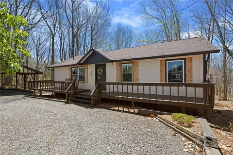 811 Pine Ridge Rd, Beech Mountain, NC 28604