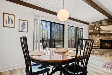 Dining - 811 Pine Ridge Rd, Beech Mountain, NC 28604 photo 2 of 2