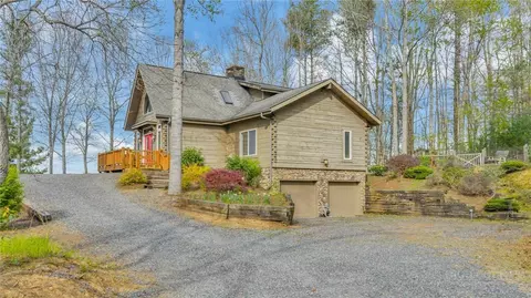 143 Depree Cir, Jefferson, NC 28640