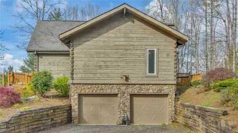 143 Depree Cir, Jefferson, NC 28640 photo 4