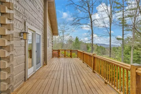 143 Depree Cir, Jefferson, NC 28640 photo 10