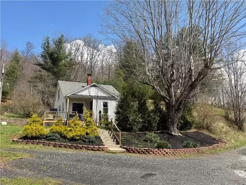 1680 Nc Hwy194 South Hwy, Todd, NC 28684