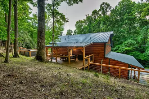 Exterior - 1015 Pine Ridge Rd, Beech Mountain, NC 28604 photo 10 of 10