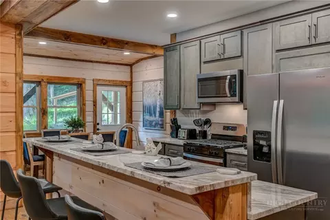 Kitchen - 1015 Pine Ridge Rd, Beech Mountain, NC 28604 photo 2 of 2