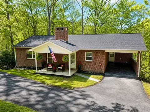 197 Russell Dr, Boone, NC 28607
