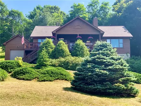 230 Twin Ponds Rd, Banner Elk, NC 28604