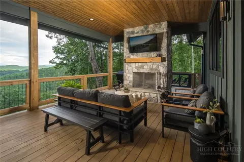 Exterior - 1236 Ninebark Rd, Boone, NC 28607 photo 2 of 6