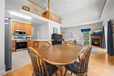Dining - 982 Browns Chapel Rd, Boone, NC 28607 photo 3 of 3